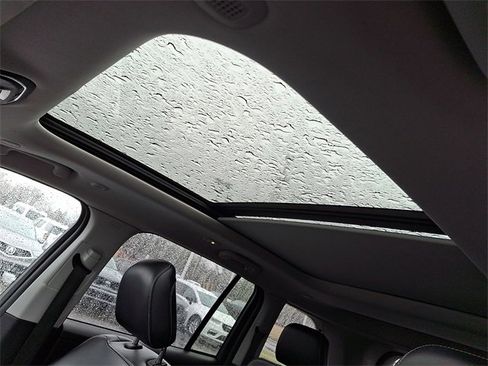 Used 2024 Jeep Grand Cherokee Limited 4xe image 10