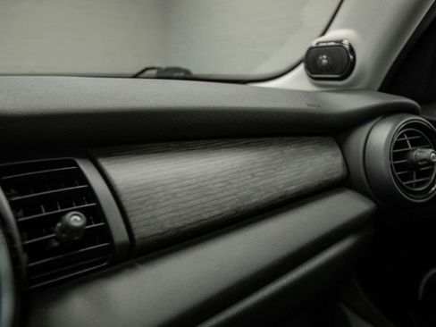 Used 2016 MINI Cooper S image 27