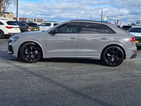 Used 2023 Audi RS Q8 w/ Black Optic Package image 35
