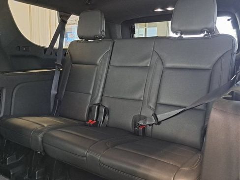 Used 2024 Chevrolet Suburban LT AWD/4WD image 30