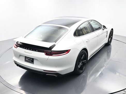 Used 2018 Porsche Panamera 4 image 39