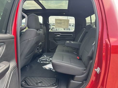 New 2026 RAM 1500 4x4 Crew Cab image 23