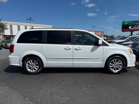 Used 2015 Dodge Grand Caravan SXT w/ Security Group image 4