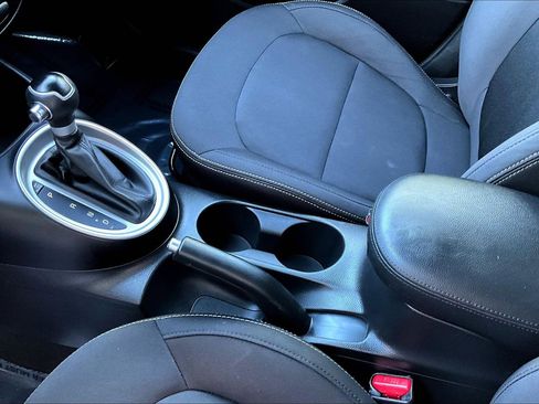 Used 2017 Kia Soul FWD image 18