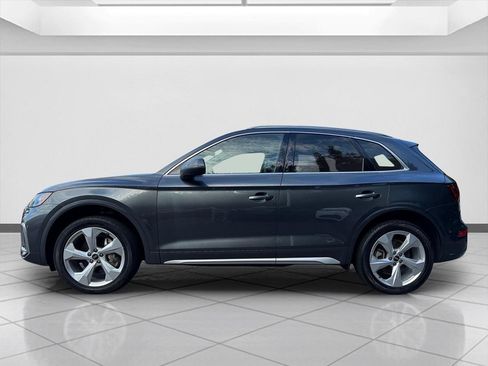 Used 2023 Audi Q5 2.0T Premium Plus w/ Premium Plus Package AWD/4WD image 2