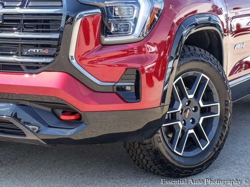 Used 2026 GMC Terrain AT4 w/ Convenience Package III image 5