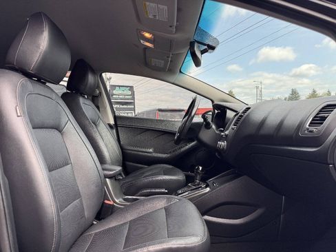 Used 2017 Kia Forte EX FWD image 14