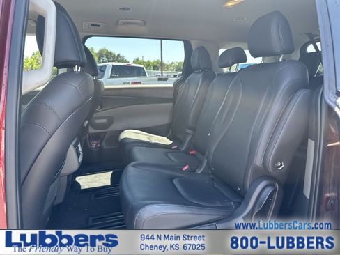 Used 2026 Kia Carnival FWD image 20