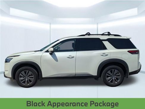 Used 2023 Nissan Pathfinder SV w/ Black Appearance Package AWD/4WD image 2