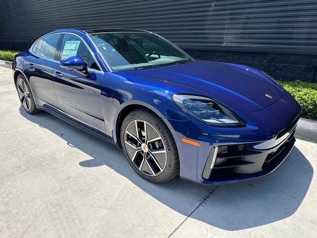 Used 2026 Porsche Panamera RWD image 12
