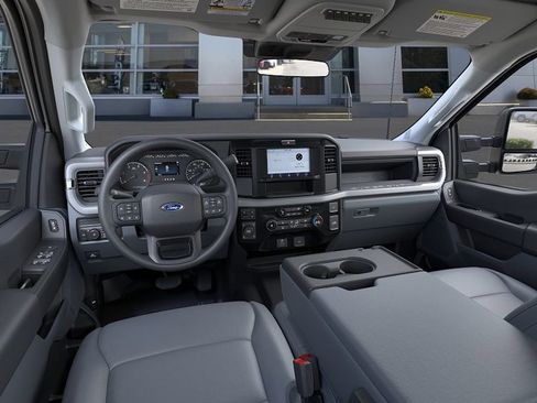 New 2026 Ford F350 XL w/ XL Chrome Package AWD/4WD image 9