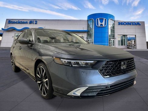 New 2026 Honda Accord Touring image 9
