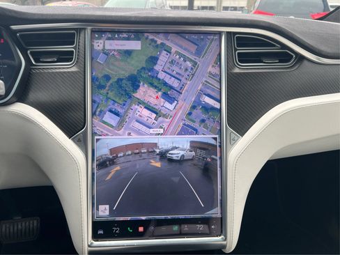 Used 2017 Tesla Model X 90D AWD/4WD image 29