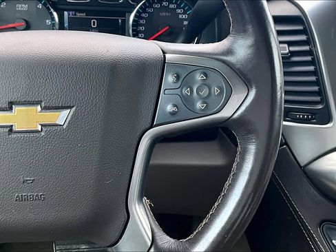 Used 2015 Chevrolet Suburban LT image 25
