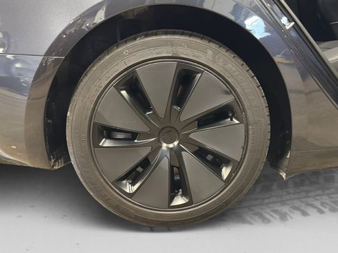 Used 2025 Tesla Model 3 Long Range RWD image 45