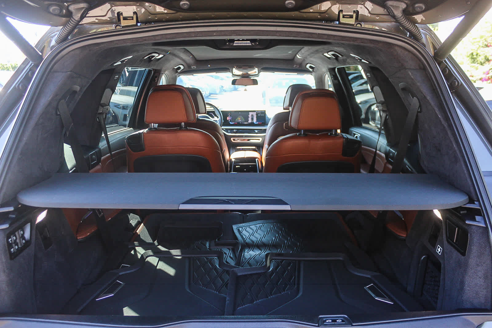 Used 2024 BMW X7 xDrive40i w/ Executive Package AWD/4WD image 26