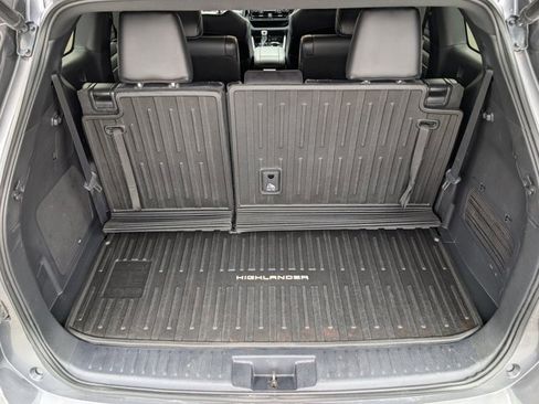 Used 2021 Toyota Highlander XSE image 14