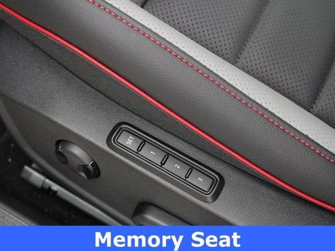 New 2026 Volkswagen GTI SE image 5