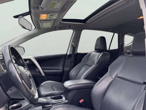 Used 2015 Toyota RAV4 Limited AWD/4WD image 15