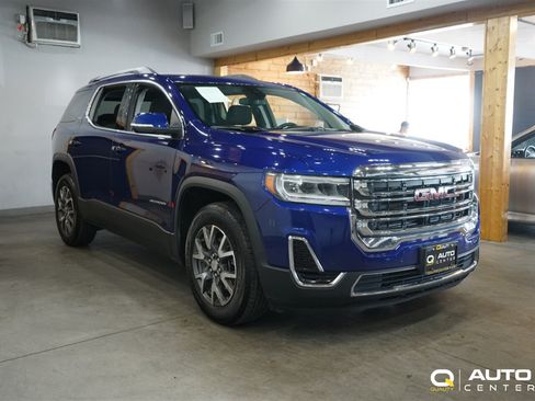 Used 2023 GMC Acadia SLE w/ Infotainment Package AWD/4WD image 3