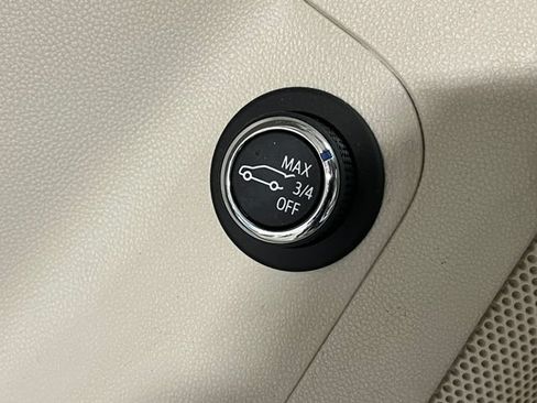 Used 2023 GMC Acadia Denali AWD/4WD image 18