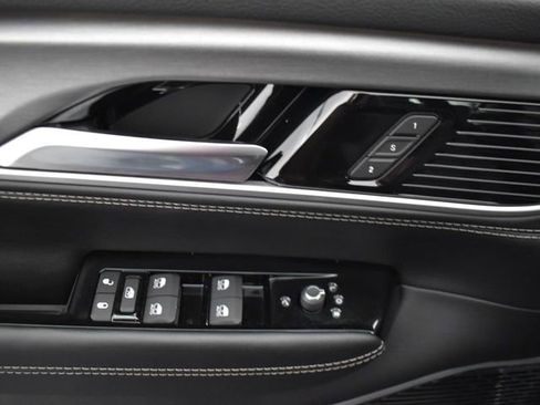 New 2026 Jeep Grand Wagoneer Limited AWD/4WD image 13
