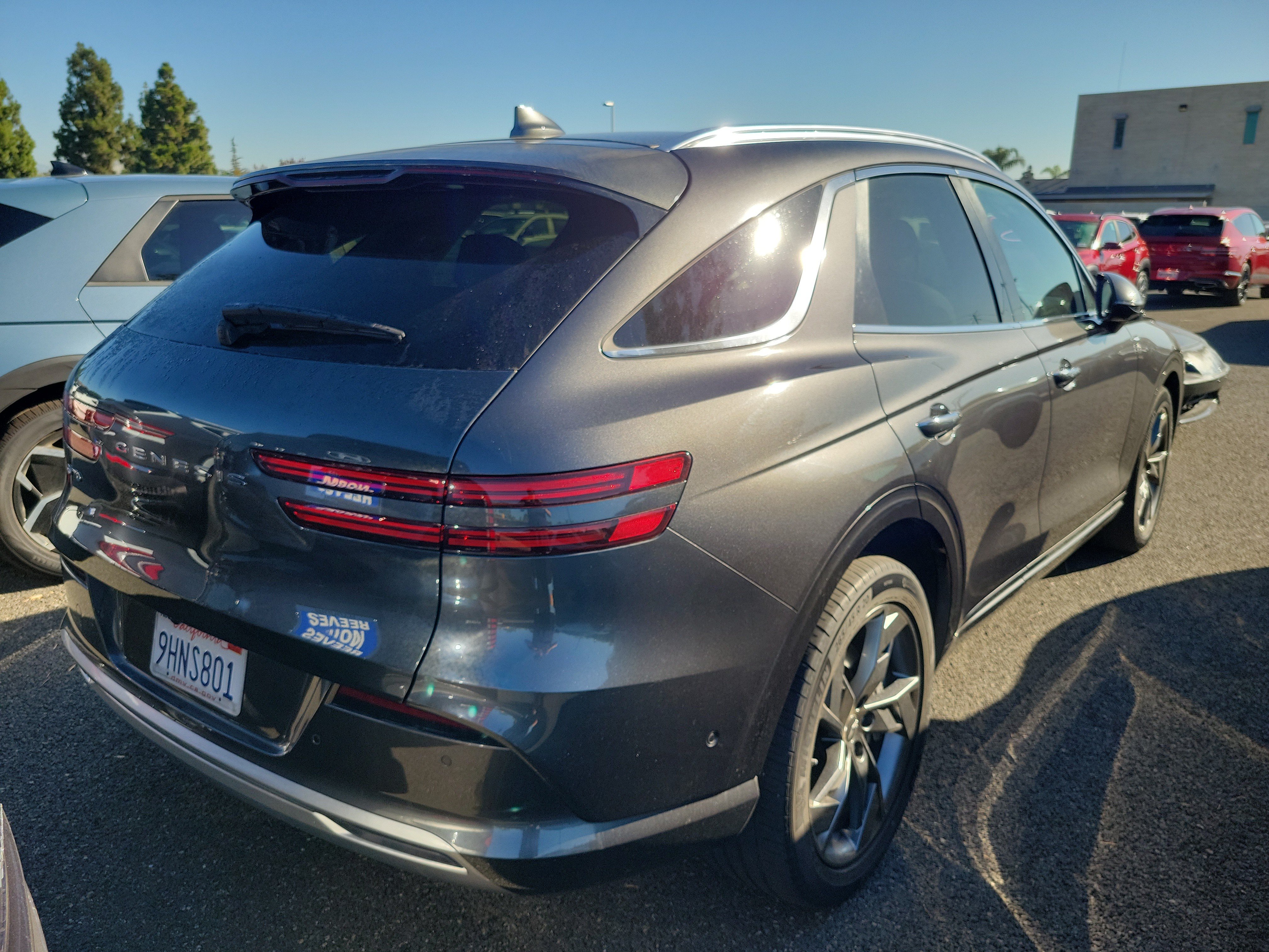 Used 2023 Genesis Electrified GV70 AWD/4WD image 4