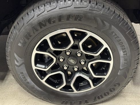 Used 2022 Ford F150 XLT w/ Equipment Group 302A High AWD/4WD image 9