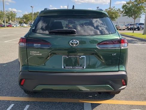 New 2026 Toyota Corolla Cross LE FWD image 5