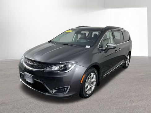 Used 2020 Chrysler Pacifica Limited w/ Advanced Safetytec Group image 45