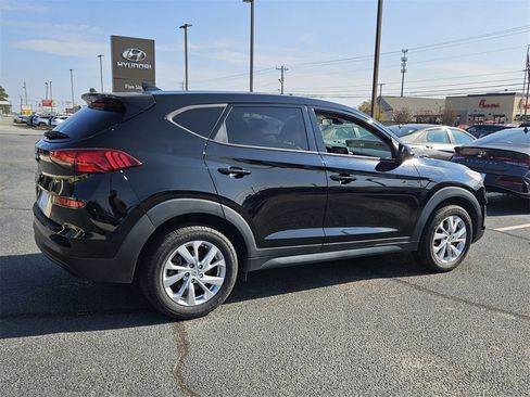 Used 2019 Hyundai Tucson SE w/ Cargo Package image 10