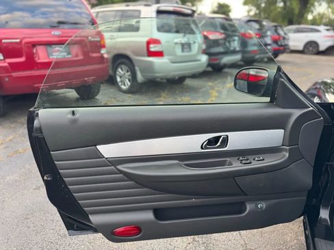Used 2002 Ford Thunderbird image 12