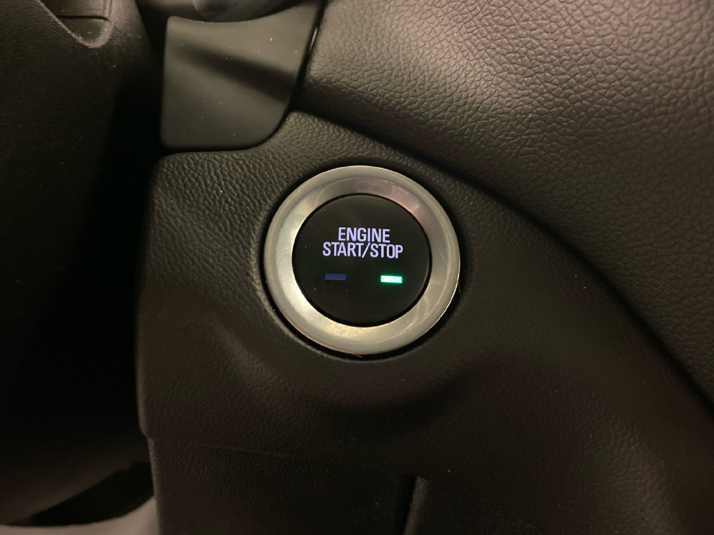 Used 2018 Chevrolet Equinox LT FWD image 17