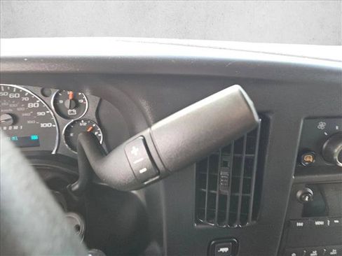 Used 2025 Chevrolet Express 2500 LT w/ LT Preferred Equipment Group RWD image 16