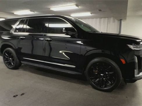 Certified 2021 Cadillac Escalade ESV Premium Luxury image 2