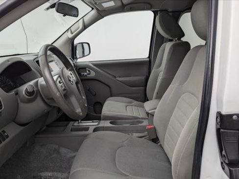 Used 2018 Nissan Frontier S image 11