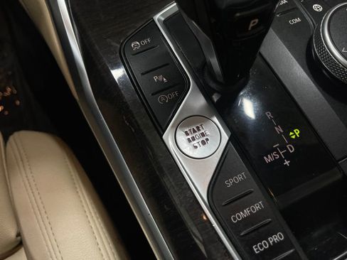 Used 2020 BMW 330i 330i w/ Convenience Package image 20