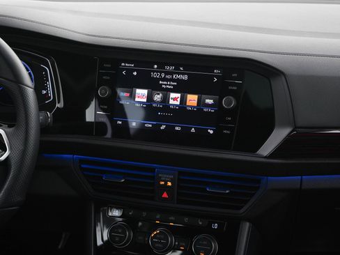 Used 2023 Volkswagen Jetta GLI Autobahn FWD image 15