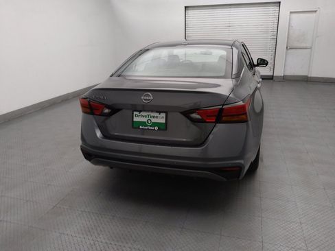 Used 2025 Nissan Altima 2.5 SV FWD image 7