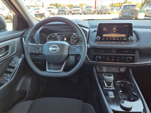Certified 2025 Nissan Rogue S AWD/4WD image 8
