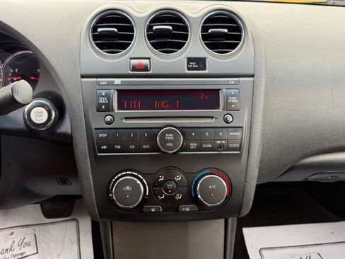 Used 2011 Nissan Altima 2.5 S w/ Special Edition Pkg FWD image 12