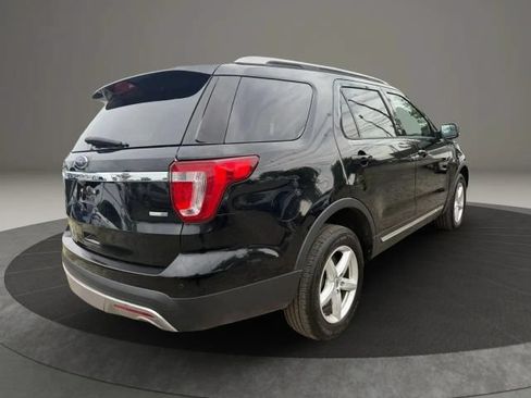 Used 2016 Ford Explorer XLT w/ Equipment Group 202A AWD/4WD image 5