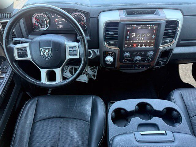 Used 2019 RAM 1500 Laramie RWD image 4