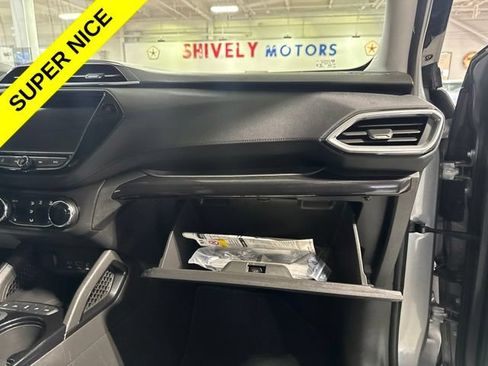 Used 2023 Chevrolet TrailBlazer LT w/ Convenience Package AWD/4WD image 43