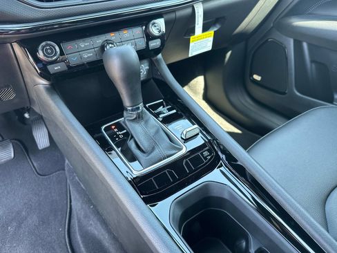 New 2025 Jeep Compass Limited w/ Sun & Sound Group image 25