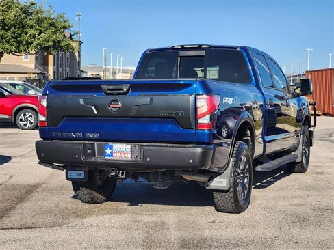 Used 2021 Nissan Titan PRO-4X w/ Pro-4x Convenience Package image 3