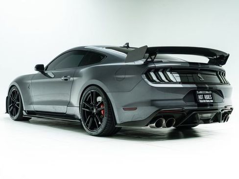 Used 2021 Ford Mustang Shelby GT500 w/ Technology Package image 17