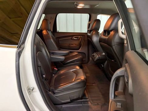 Used 2012 Chevrolet Traverse LT FWD image 14
