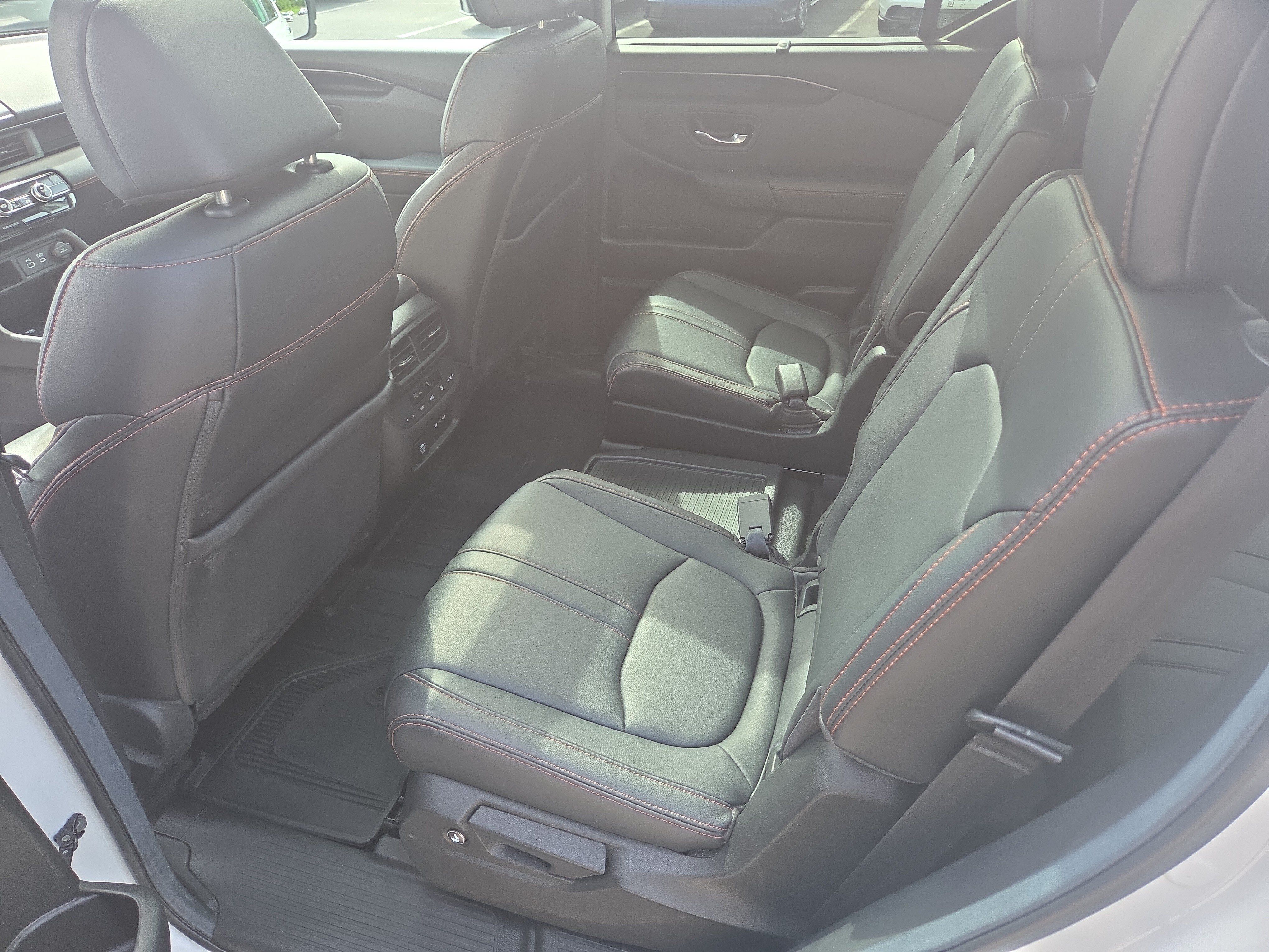 Used 2024 Honda Pilot TrailSport image 16