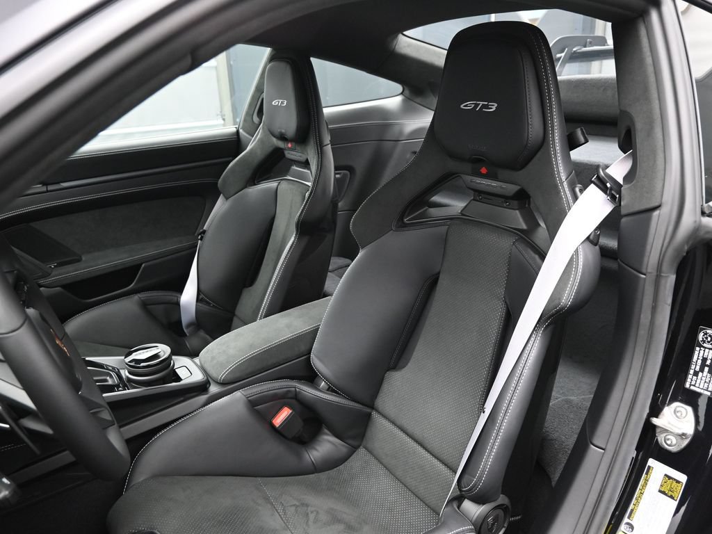 Certified 2026 Porsche 911 GT3 RWD image 5